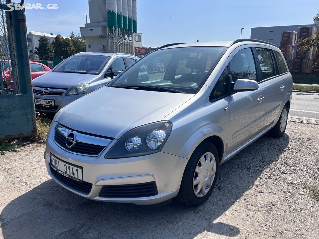 Opel Zafira, 1,6 16V 7 míst