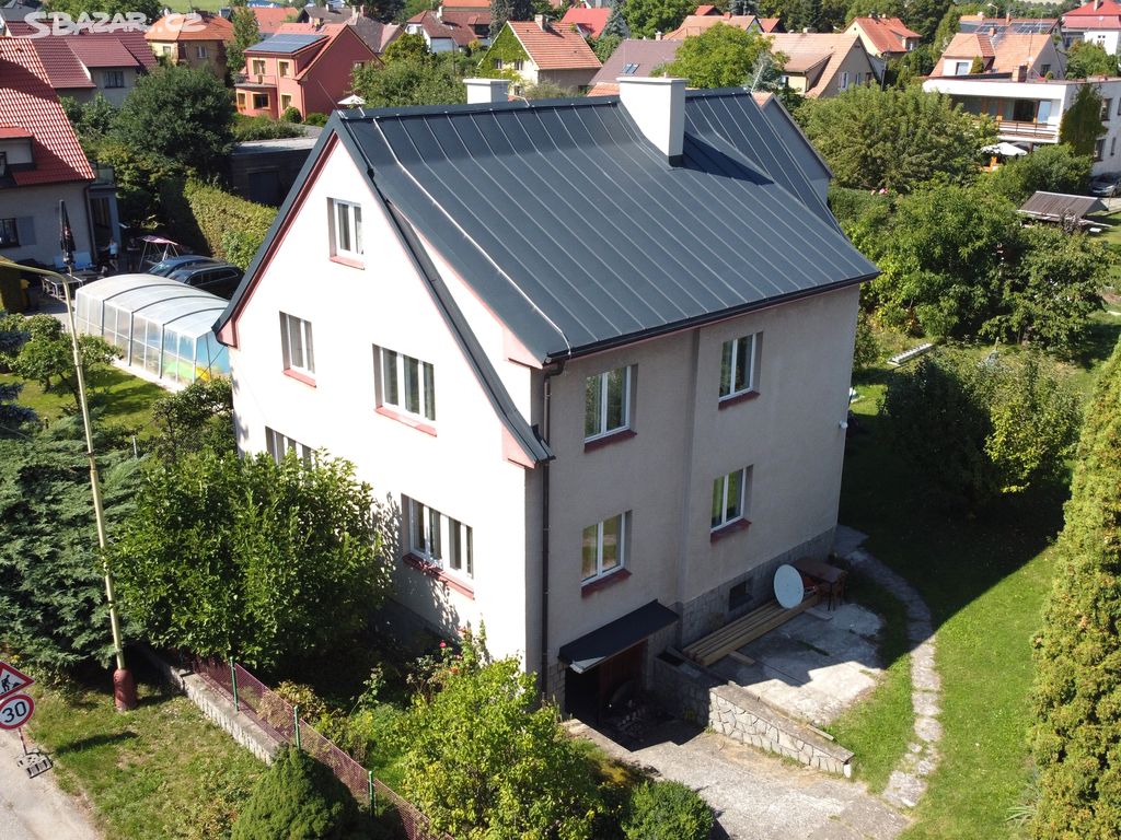 Pronájem RD, 8+3/B/G se zahradou, Mánesova, Dobříš