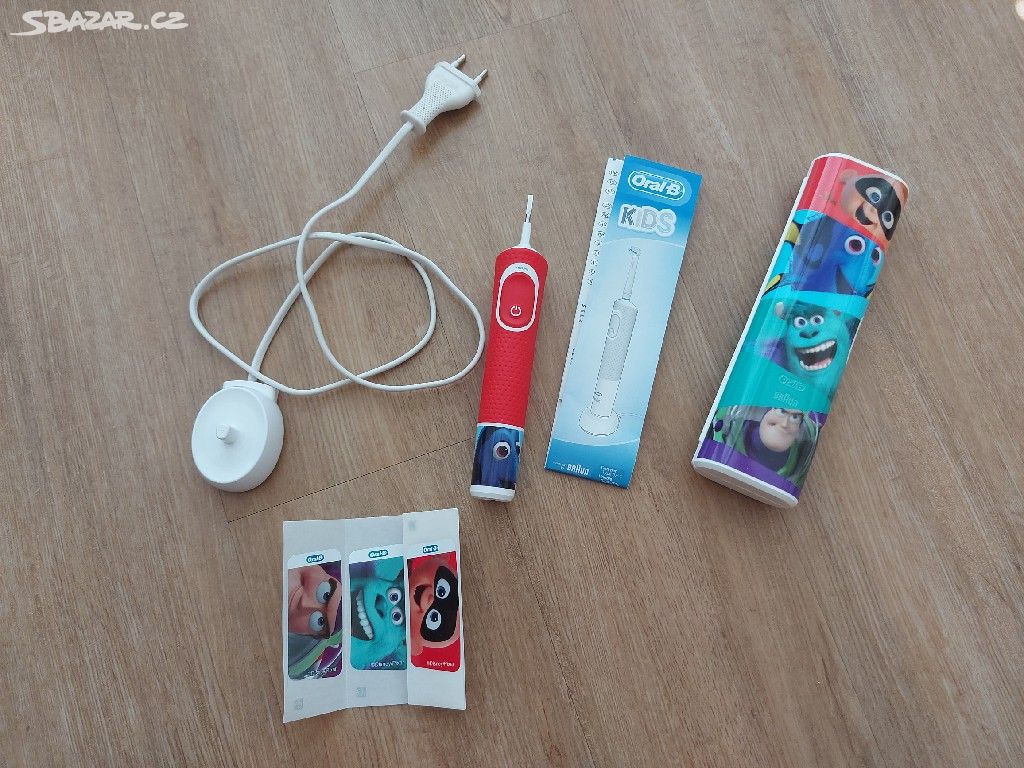 Dětský zubní kartáček Oral-B Kids