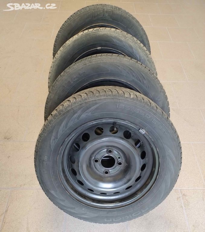 Zimní disky s pneu 185/65 R15 Dacie Sandero 2019+