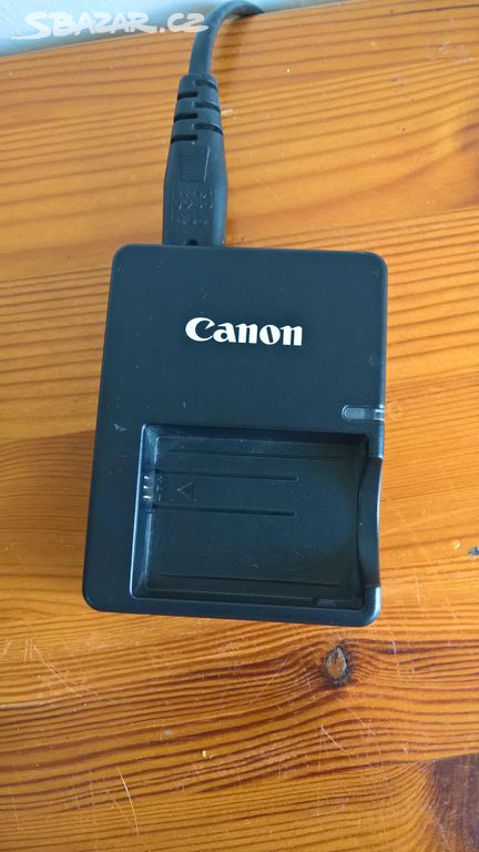 Nabíječka Canon LC-E5E používal jsem na Canon 500D