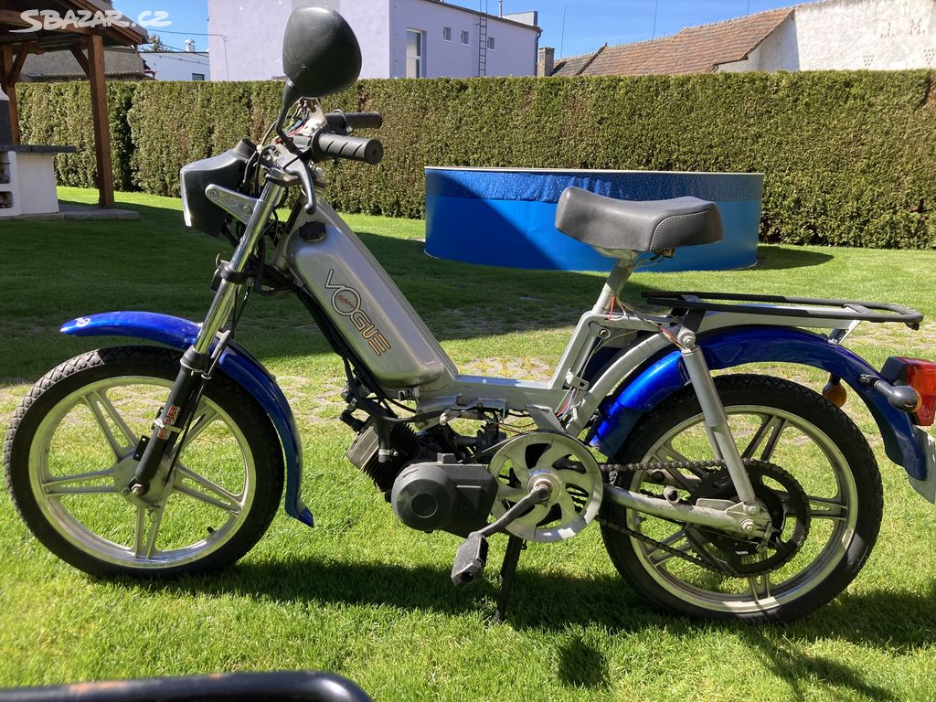 2 x moped Peugeot Vogue