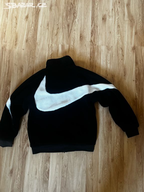 Nike big swoosh bunda