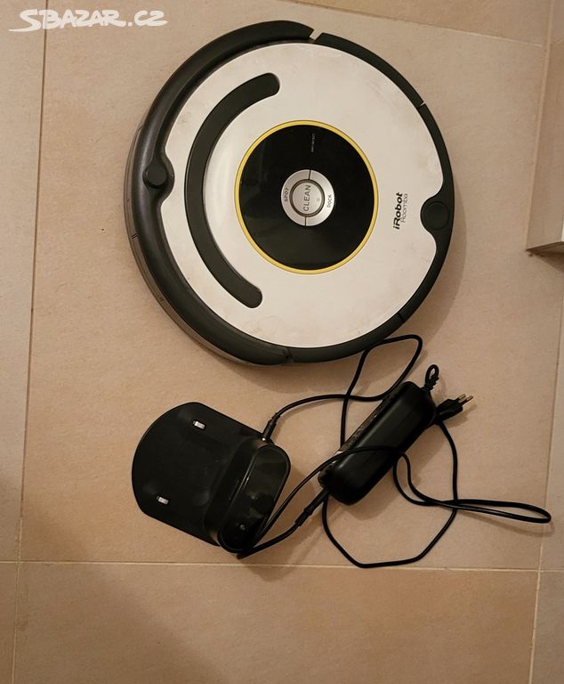 Robotický vysavač iRoomba 620