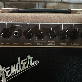 Obrázek k inzerátu: Fender Acoustasonic 15 záruka