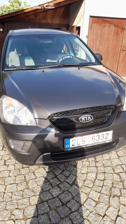 Kia Carens 2.0 diesel 103kW velké auto SLEVA!!