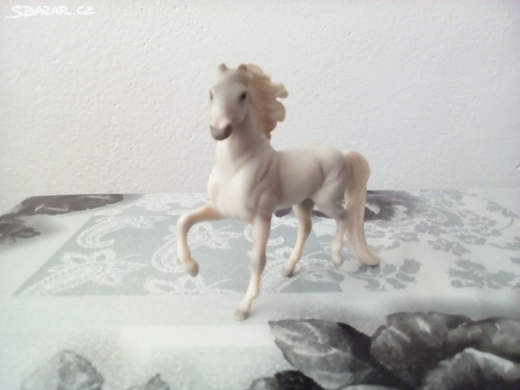 Breyer kůň