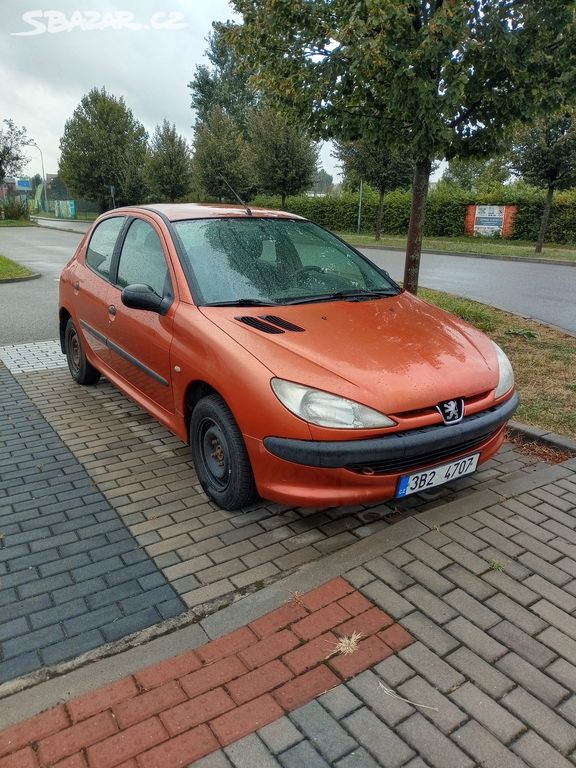 Peugeot 206 1.4i 55Kw r.v. 2002 nové v ČR