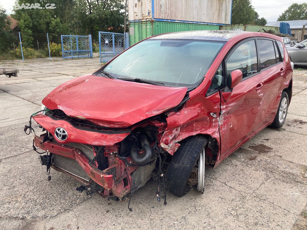 Toyota Verso panoramatická střecha 2.0 D4D 93 kW