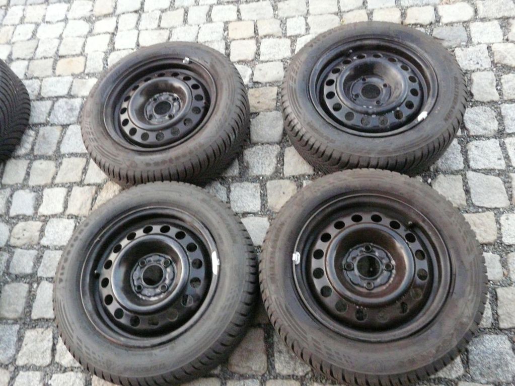 ZIMNÍ PNEU + DISKY RENAULT 175/65R14