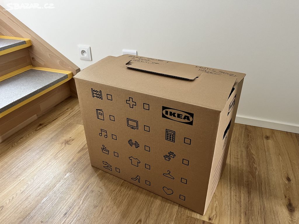Stehovaci krabice IKEA 12ks
