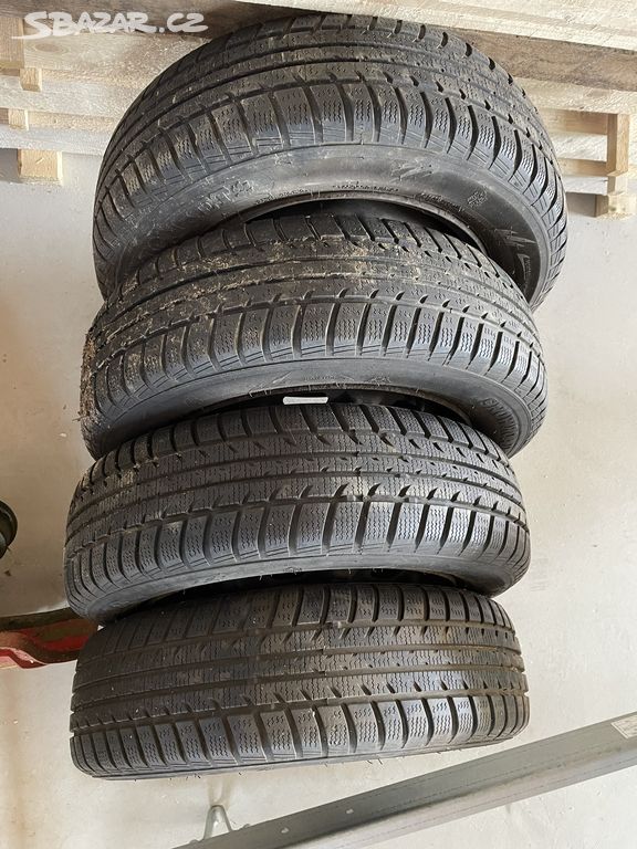 Zimní pneu 165/70 R14