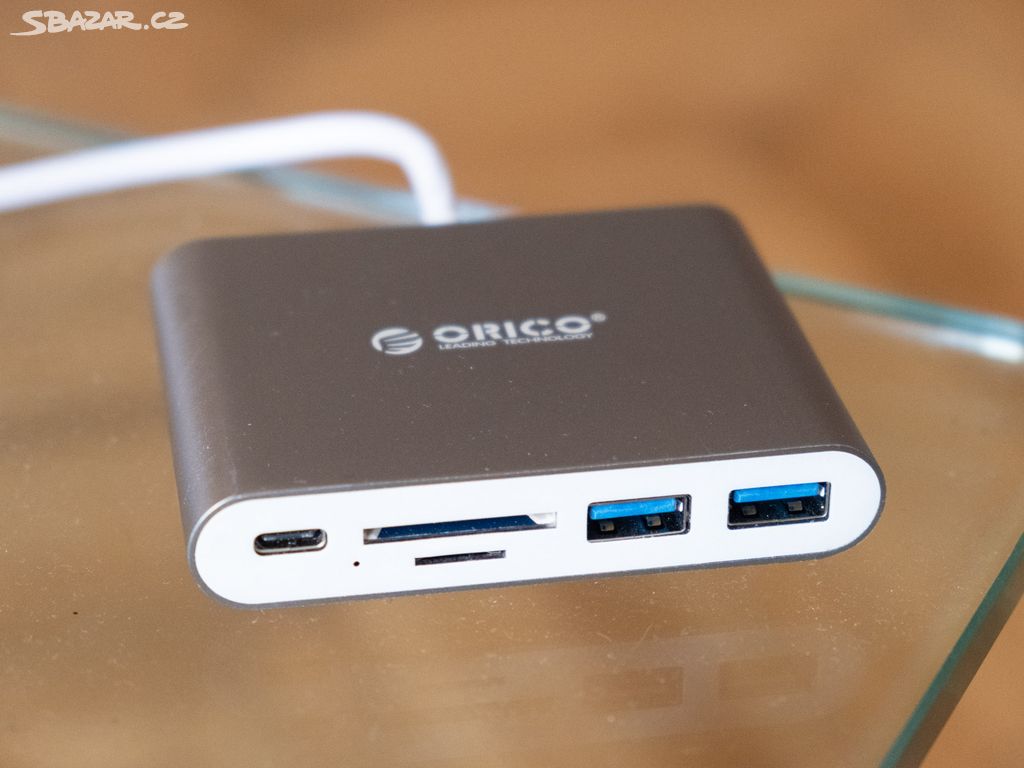 USB-C Hub s SD čtečkou karet Orico