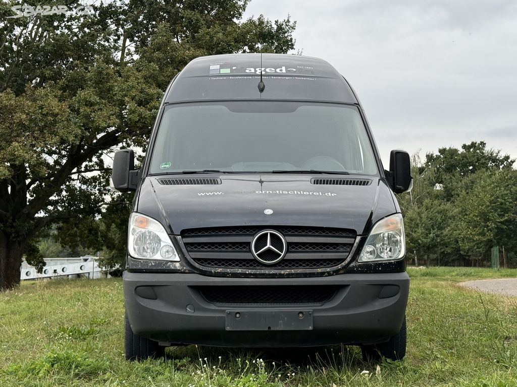 Mercedes Benz sprinter