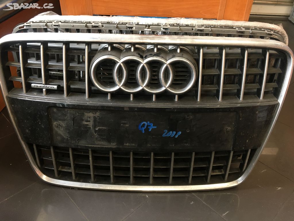 4L0853651F Maska Audi Q7