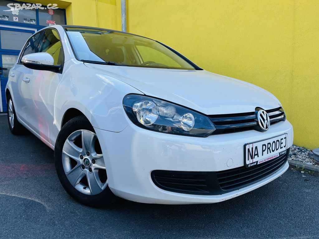 VOLKSWAGEN GOLF 1.4 16V PUV ČR ALU KOLA DIGI KLIMA