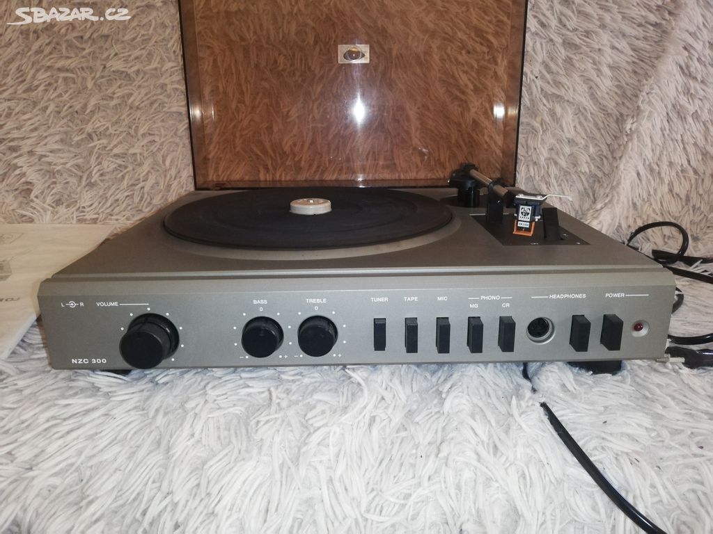 ZESILOVAČ, GRAMOFON, REPRO, MAGNETOFON, RÁDIO, BT