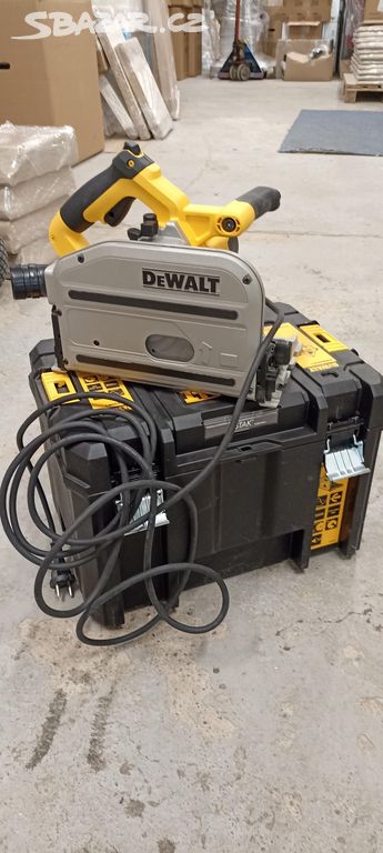 Ponorná pila dewalt DWS520KT včetně lišty 150cm