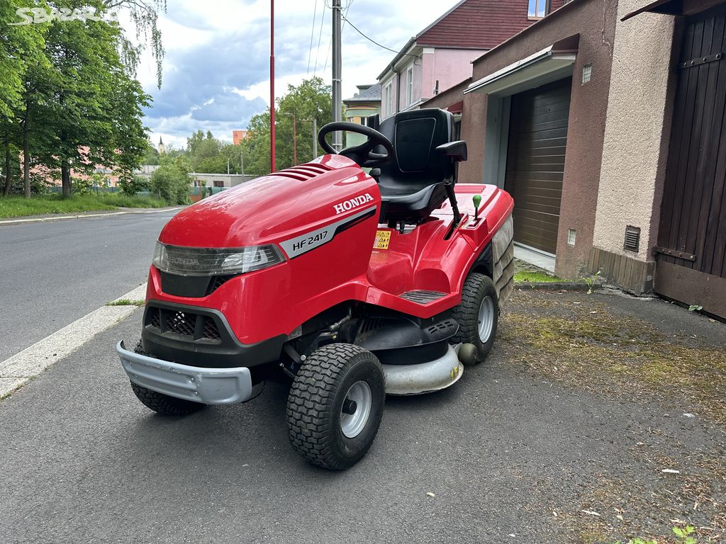 Zahradní traktor HONDA HF 2417 v ZÁRUCE !