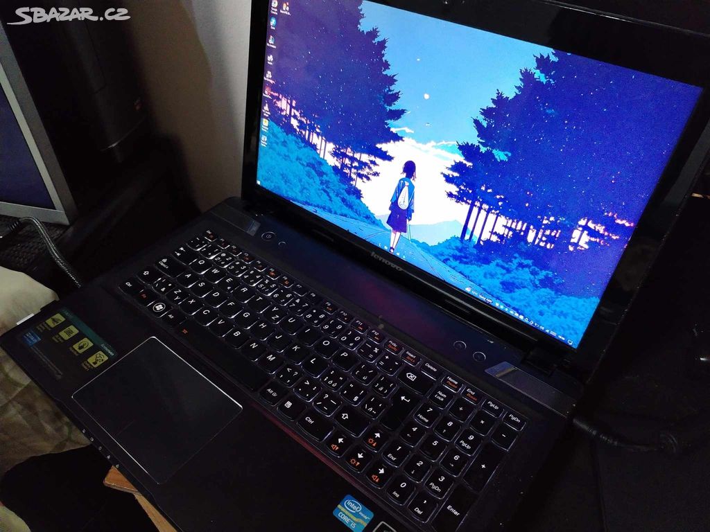 HERNI NOTEBOOK \ LENOVO Y580