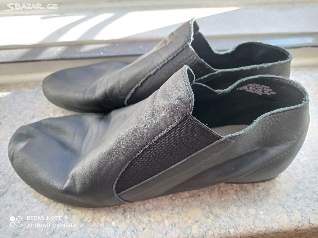 Capezio kožené nasouvací jazzovky