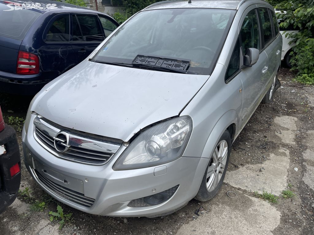 opel zafira b náhradní díly z auta 1.8 benzín