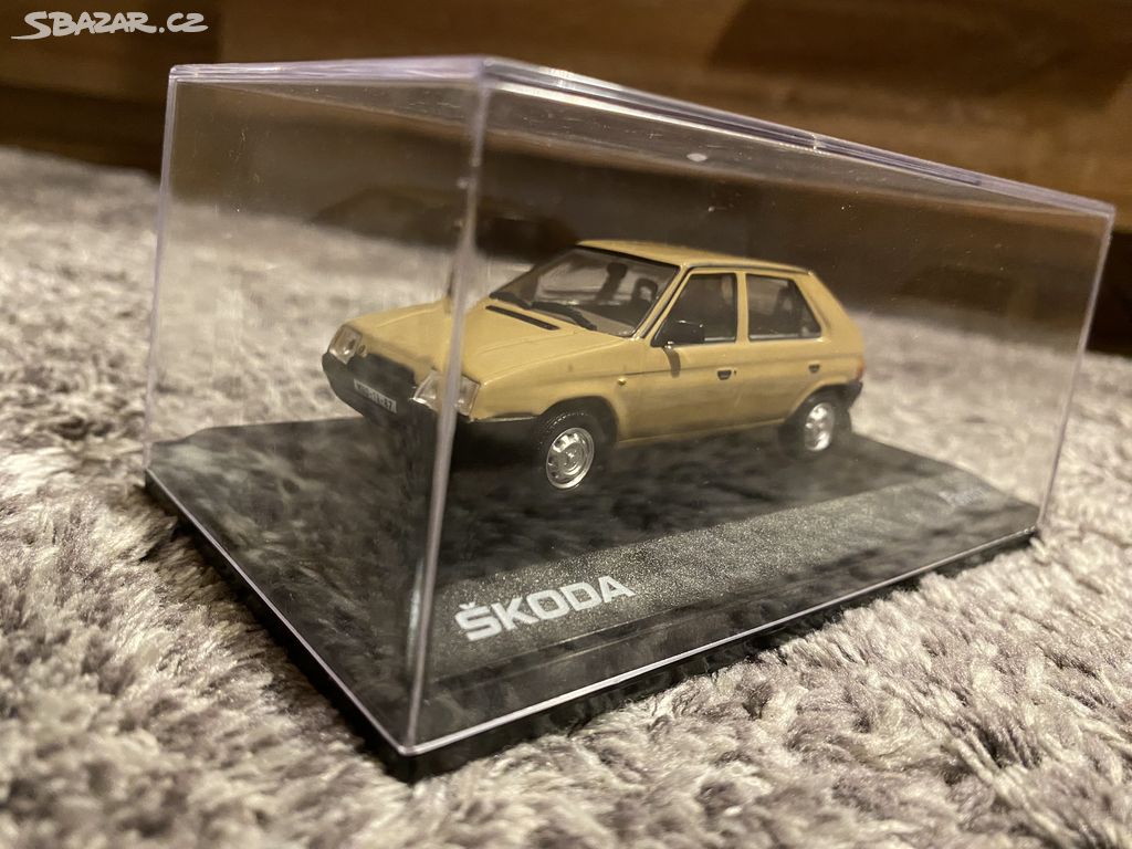 Škoda Favorit model 1:43