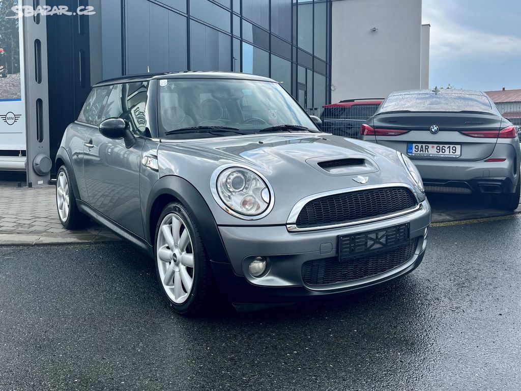 MINI Cooper S 128kW Xenony kůže sportsitze !!!