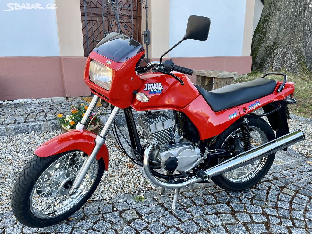 Jawa 350/640 sv. červená, top stav