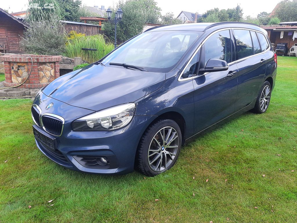 BMW 218i 100kw Gran Tourer 7míst, Navigace