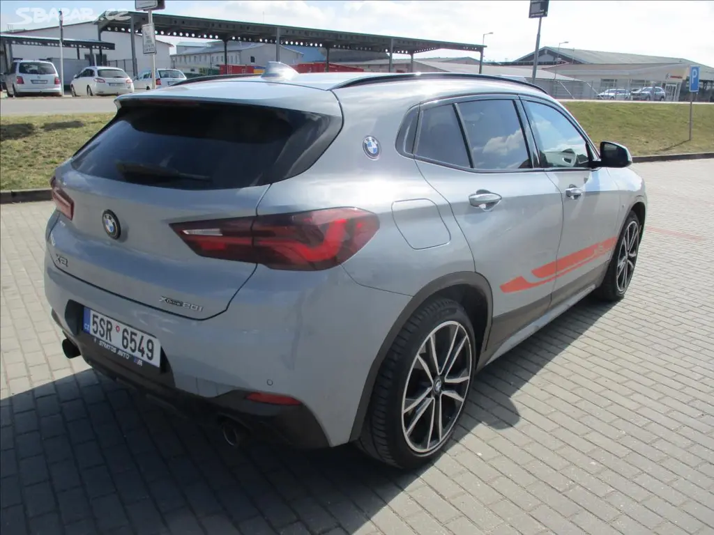 BMW X2 2,0i 131kw XDrive AT EDICE M MESH 2021 CZ - fotka 4