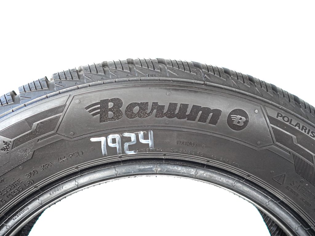 Zimní pneu 185/65/15 Barum 4ks p7924