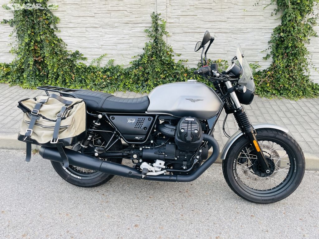 Moto Guzzi V7 III Rough r.v.2019 najeto 14tis km