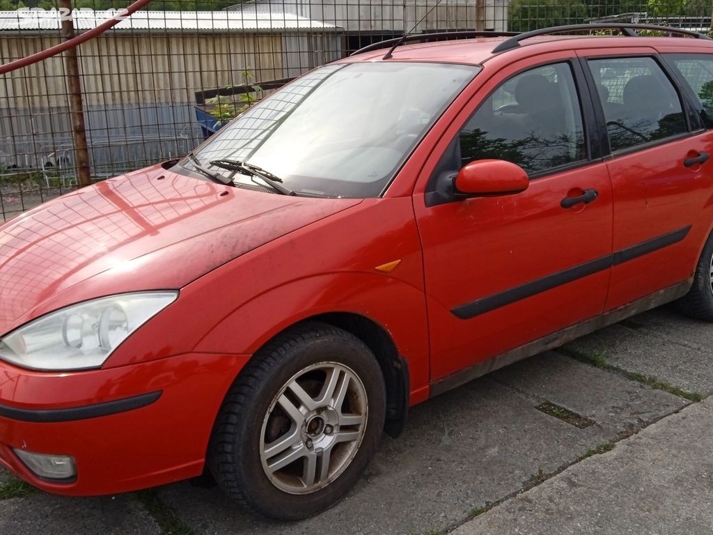 AUTO FORD FOCUS COMBI - benzín 1.6 r.v. 2002 74kW