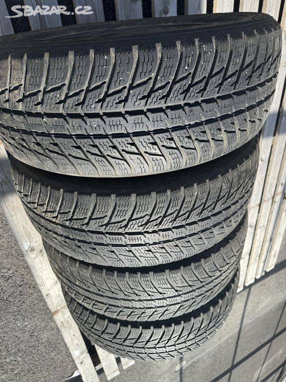 Zimni pneumatiky 235/55R18 Nokian