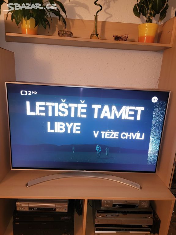 Nabízím tv LG komplet 100hz s aplikacemi nano 127