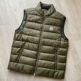 Obrázek k inzerátu: Moncler vesta