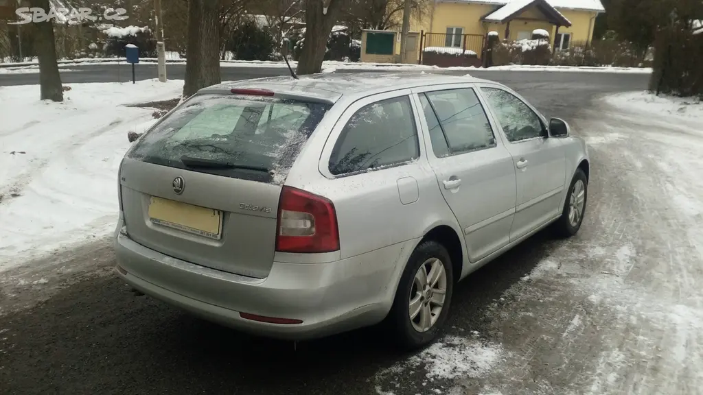 Škoda Octavia combi II 1.9 TDI 77 kW elegance-CZ - fotka 5