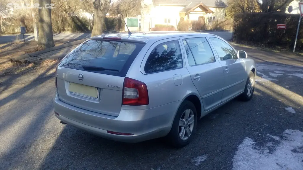 Škoda Octavia combi II 1.9 TDI 77 kW elegance-CZ - fotka 5