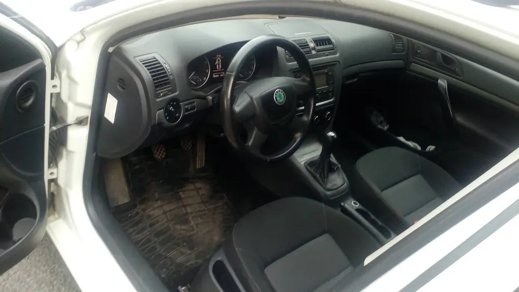 Škoda Octavia combi II 1.6 i+LPG 2012 původ-CZ-TOP - fotka 2