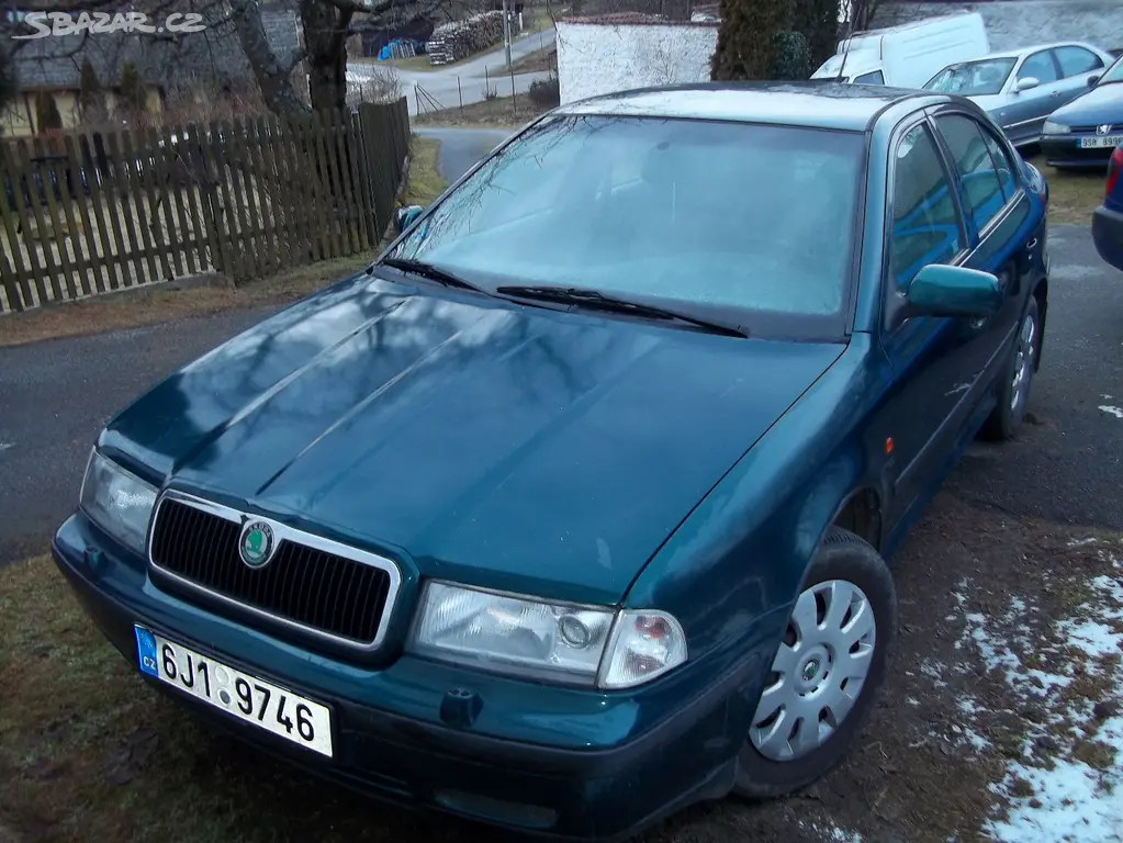 Škoda Octavia 1.6MPi Glx - fotka 2