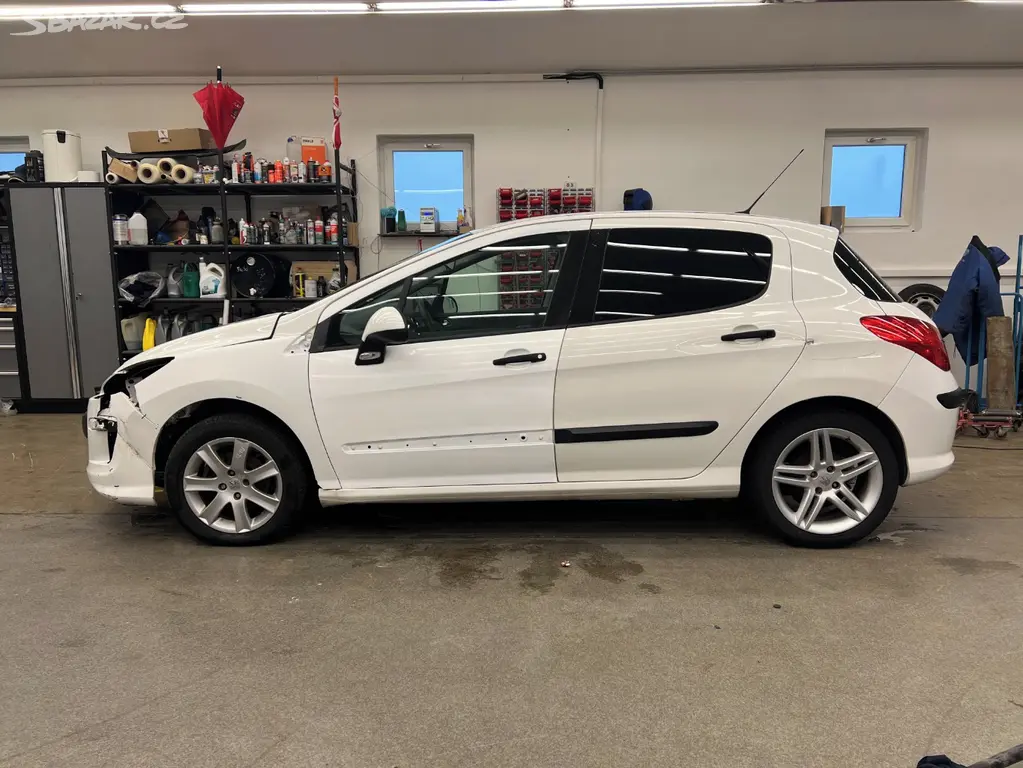 Peugeot 308 1.6HDi 68kW - fotka 5