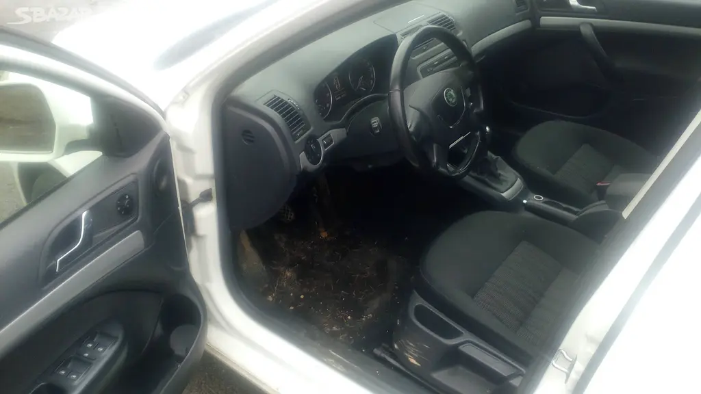 Škoda Octavia Combi II Elegance-Plus Původ-CZ-TOP - fotka 2