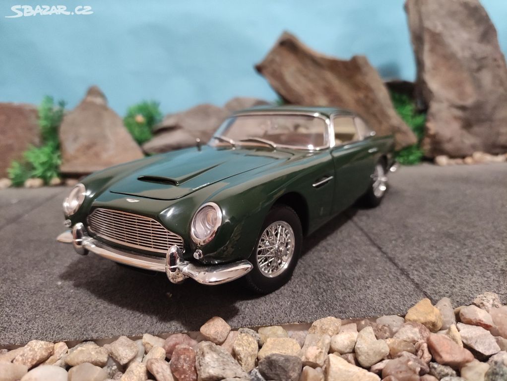 prodám nový model 1:18 aston martin DB5 AUTOart