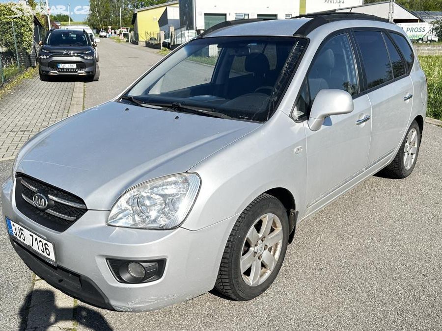 Kia Carens, 2.0i 156 TIS KM 1.MAJITEL