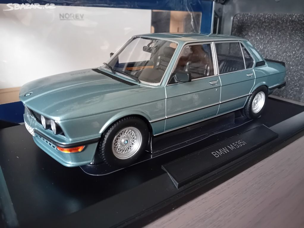 BMW (E12) M 535i 1980 1:18 Norev