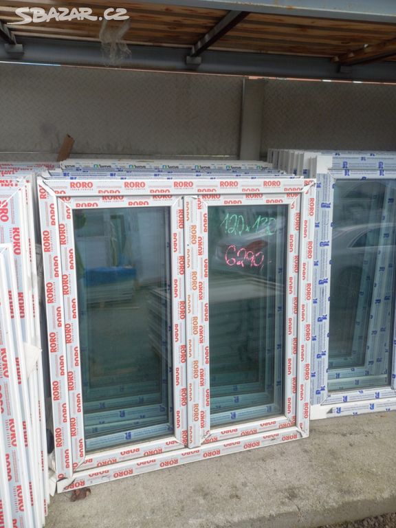 Plastová okna 120x130 bílá dvoukřídlá