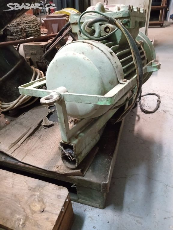 motor zelený 1,1 KW