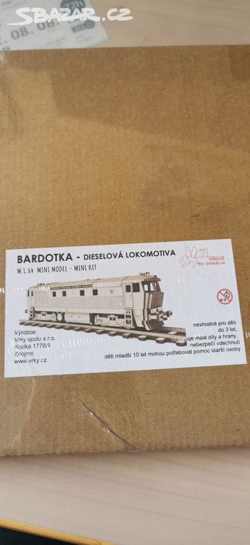 Lokomotiva Bardotka + koleje - stavebnice Vrky