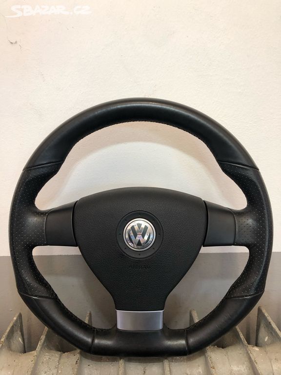 Zkosený sportovní volant Volkswagen